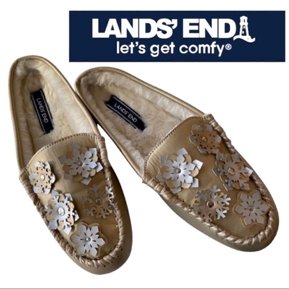 NWOB Lands' End Snowflake Fur Lined Faux Leather Moccasin Slipper, Size 8